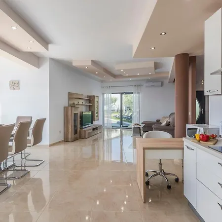 Сasa de vacaciones Villa Noa Kaštelir